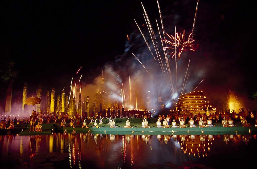 Sukhothai Loi Krathong and Candle Festival