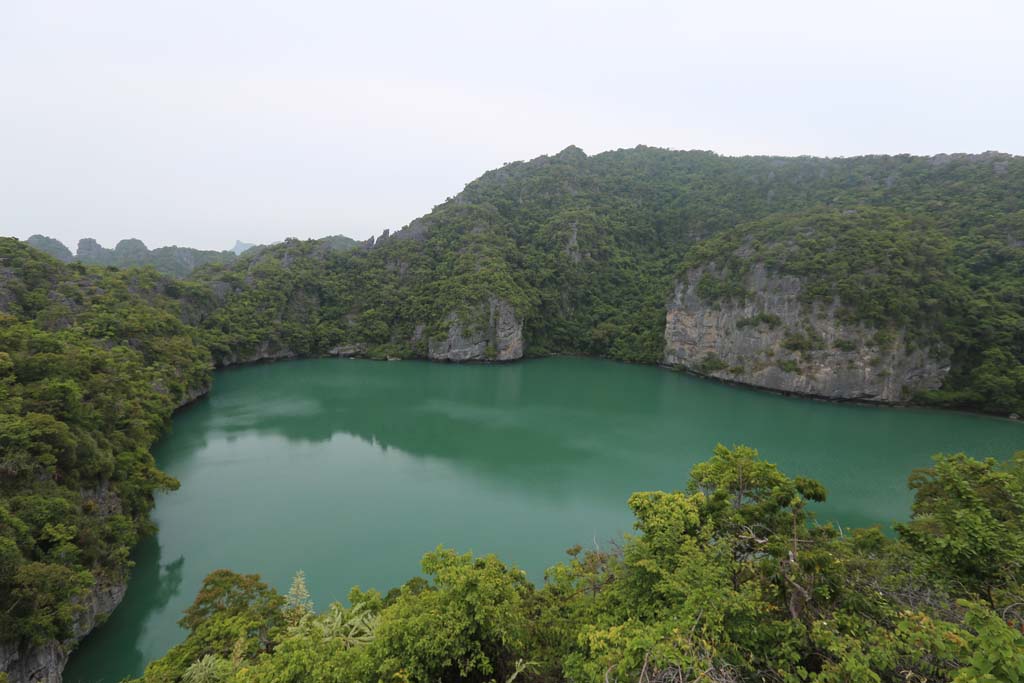 Emerald Lake Angthong National Marine Park